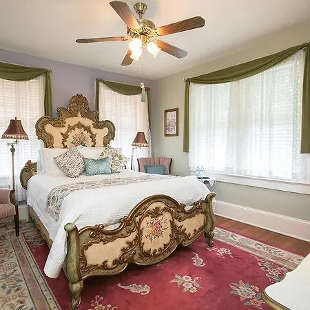 Magnolia Inn B&B-3